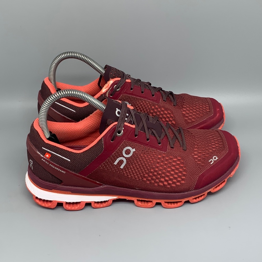 On Cloudsurfer Burgundy Coral Running Shoes Women’s Sz 8